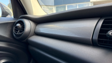 MINI Hatchback 1.5 Cooper 5dr Petrol Hatchback